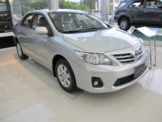 Cho thuê xe Toyota Corolla Altis 1.8 G