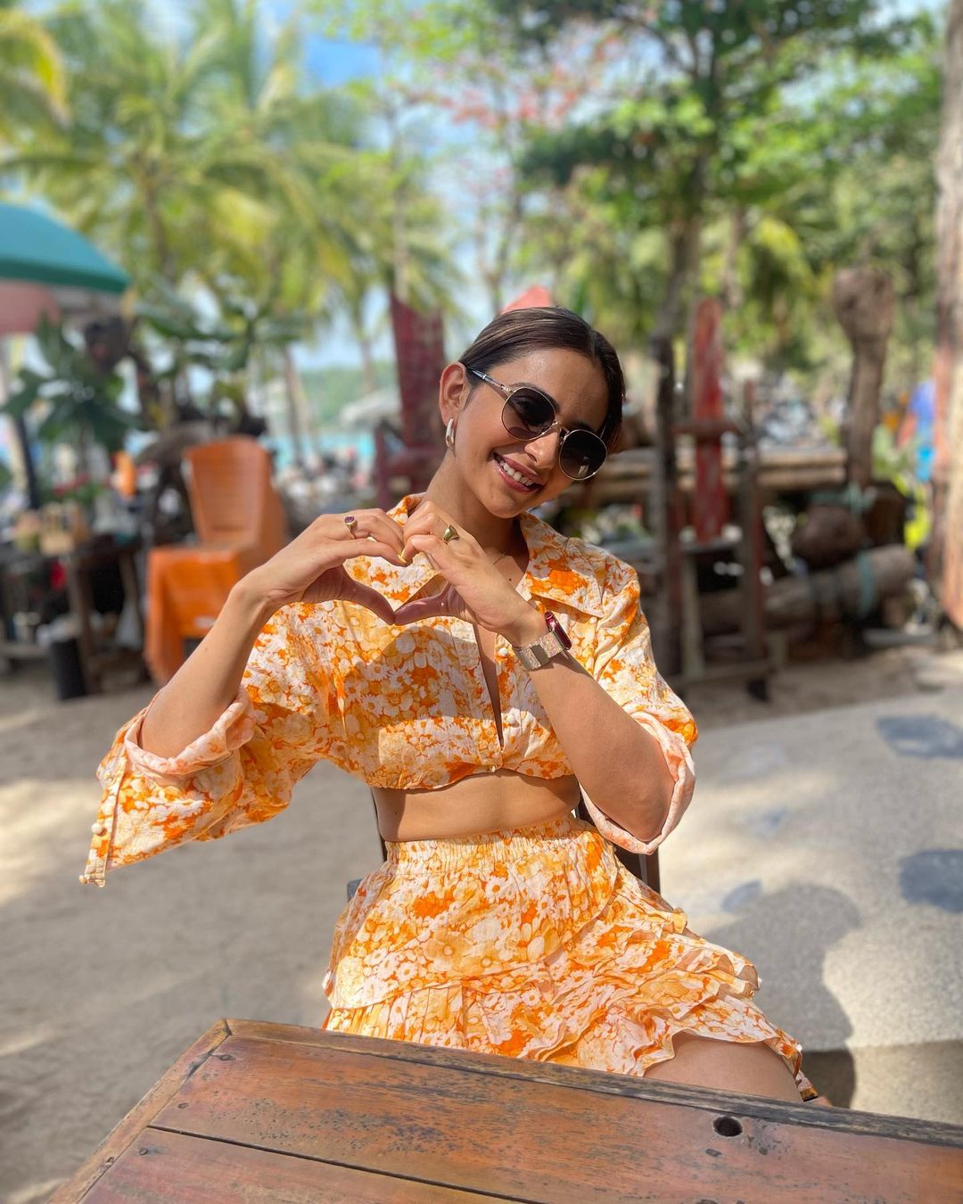 Rakul Preet cleavage beach wear hot actress