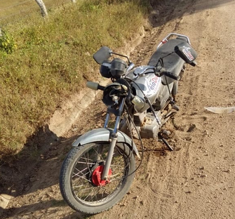 Em Olho D'Água das Flores, homem morre após sofrer acidente  de moto em estrada vicinal