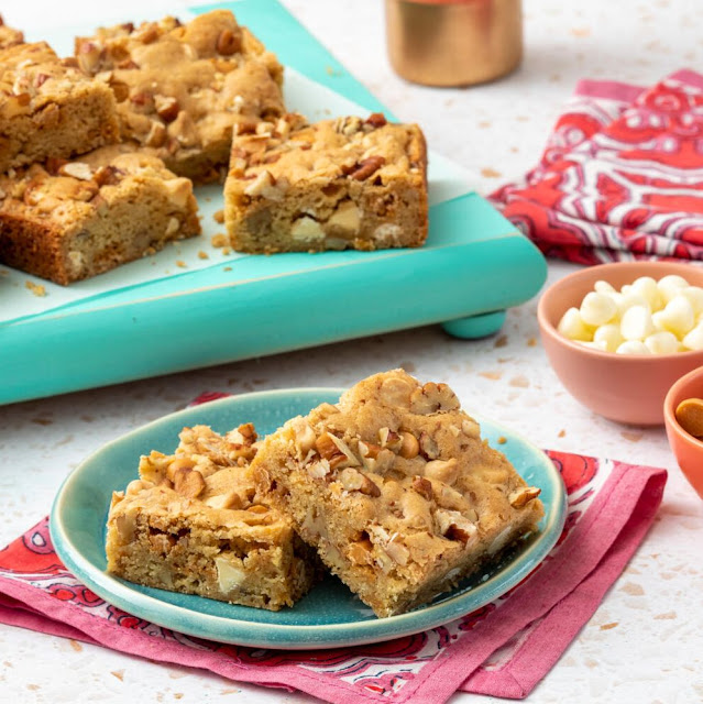 How to Make Nutty and Comforting Blondies