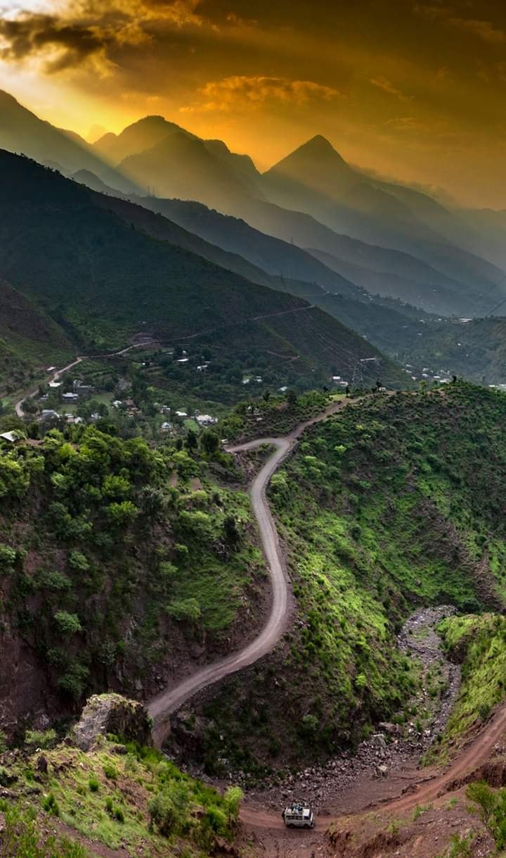 Leswa valley view. Leswa Bypass road Azad Kashmir. road in Azad Kashmir. Leswa Top. Leswa valley