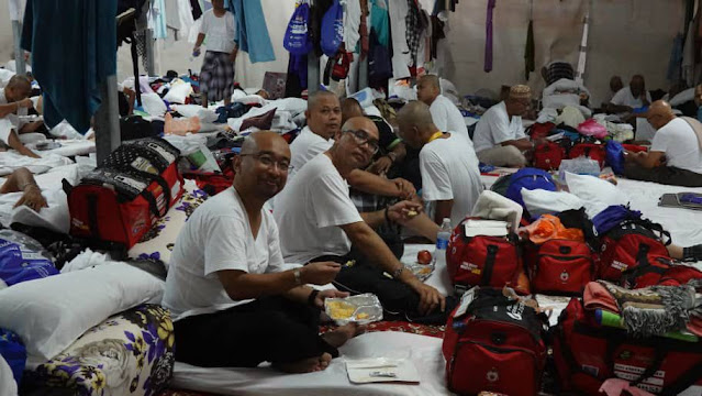 Haji pakej mahal tetap tidur bersesak