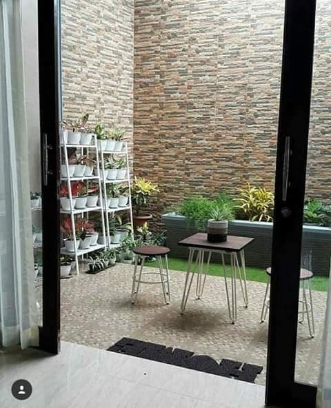 Gambar Desain Taman Belakang Rumah Teras Minimalis Terbaru