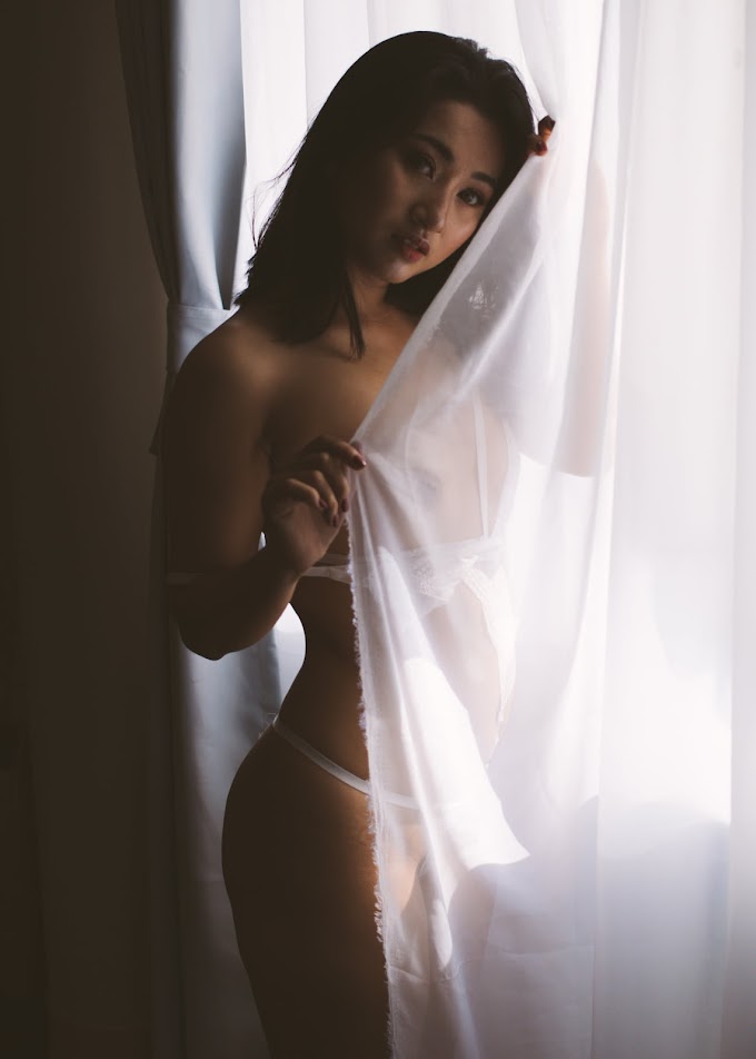 Naughty Asian Model Tiffany Le Sexy Lingerie