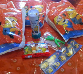 Despicable Me Minions Pre-Filled Party Bags Review