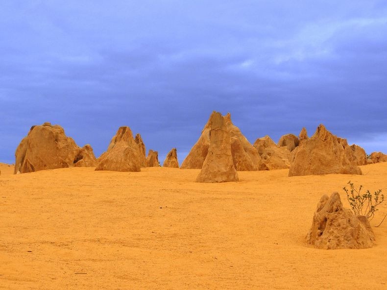 pinnacles-desert-3