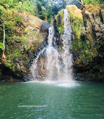 [http://FindWisata.blogspot.com] Mengeksplor Pesona Keindahan Air Terjun Ciangin Bandung.