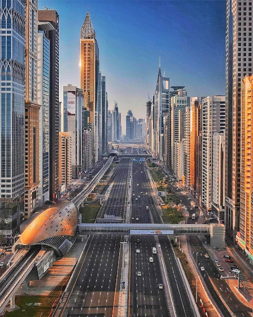 Sheikh Zayed Road: The Artery of Dubai