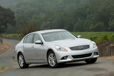 2011 Infiniti G25 Sedan Photos