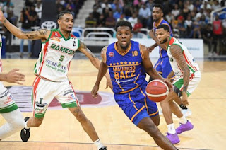 Mauricio Báez derrota a Bameso y adelanta final basket superior DN