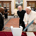 Papa Francisco recibe al jefe de Estado africano, Joseph Nyuma Boakai Sr  