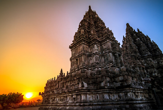 The Beautiful tour from Yogyakarta-PrambananTemple