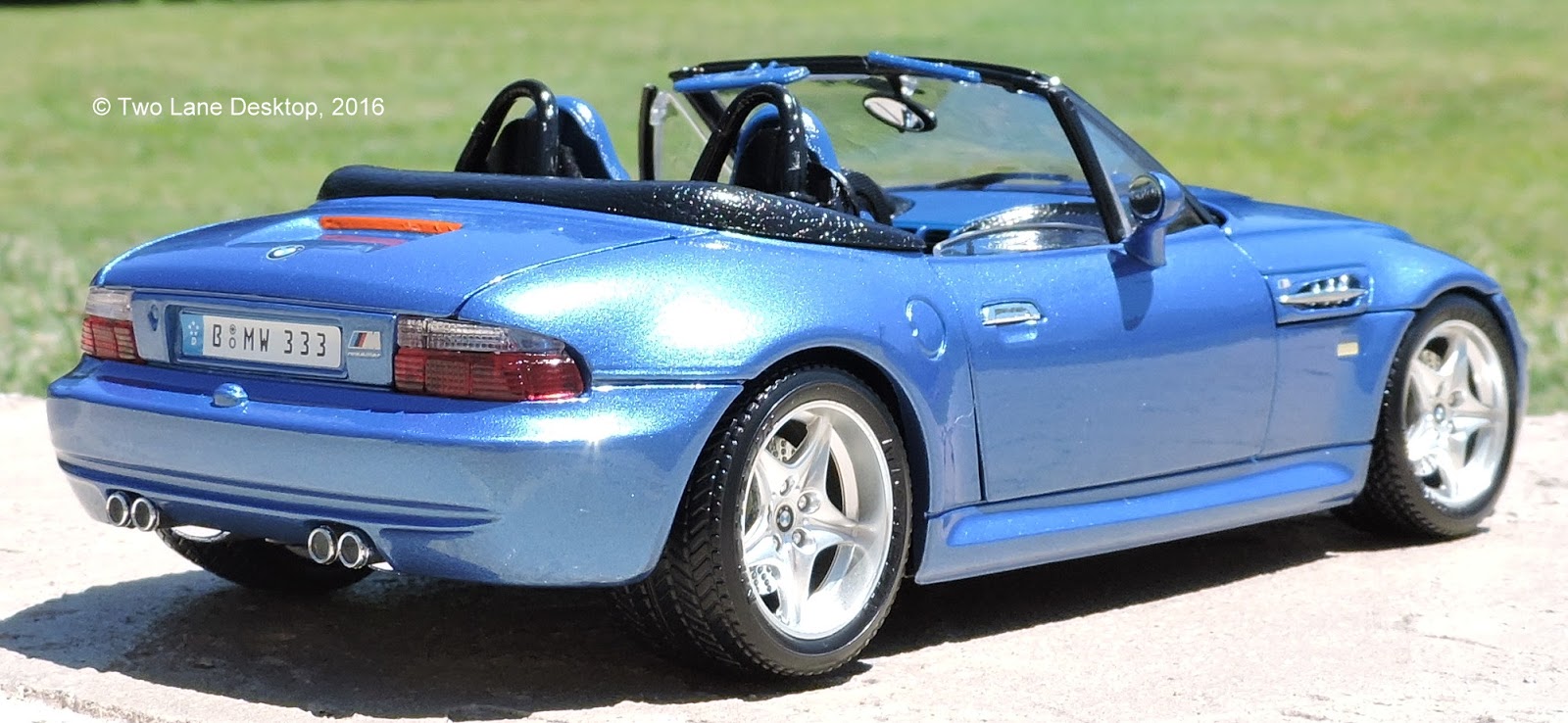 Two Lane Desktop: Bburago 1:18 1996 BMW Z3 M Roadster