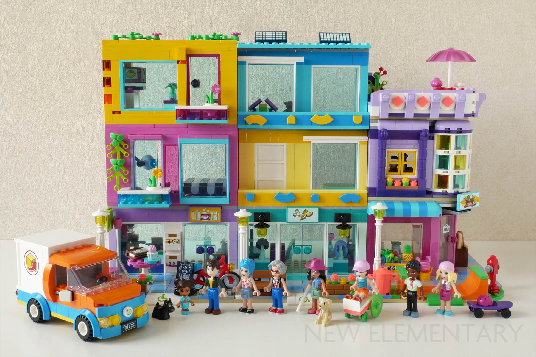 LEGO® Friends parts review & MOCs: 41704 Main Street Building | New  Elementary: LEGO® parts, sets and techniques