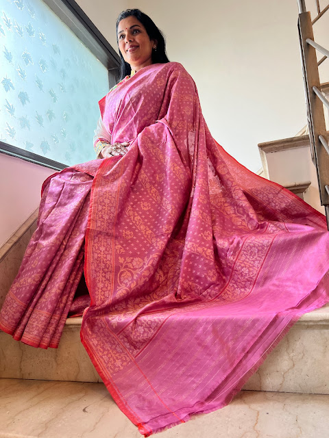 Ektara silk cutwork jamdani saree with koniyas. Onion pink colour