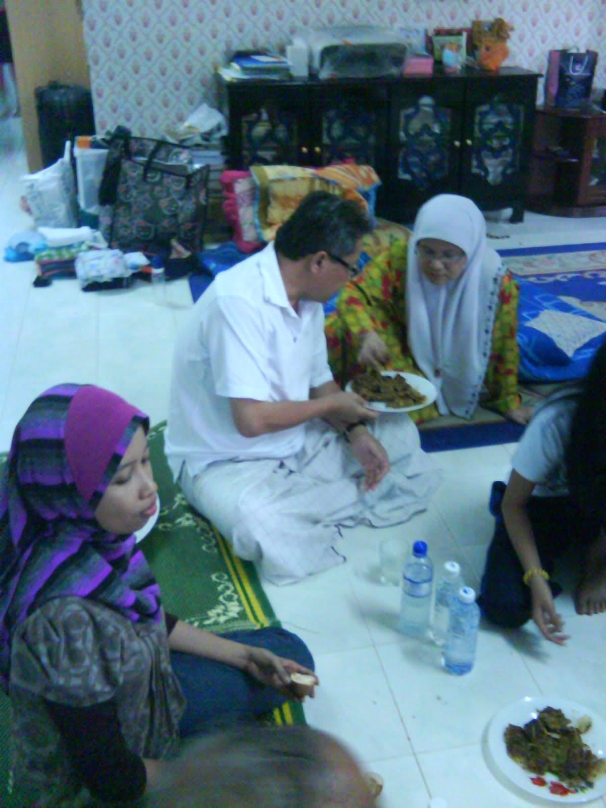 Cooking is Fun Sekadar Hobi: Gathering keluarga kat 