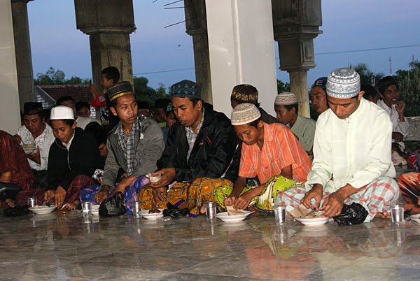 Kolak Ayam ' Gresik ' ~ Sebuah Nama Sebuah Cerita