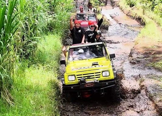 OUTBOUND LINTAS ALAM DENGAN JIMNY ADVENTURE LEMBANG