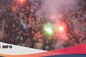 Penyalaan Meyalakan flare Persib Didenda Rp 120 juta Dilarang Lagi Nonton di Stadion