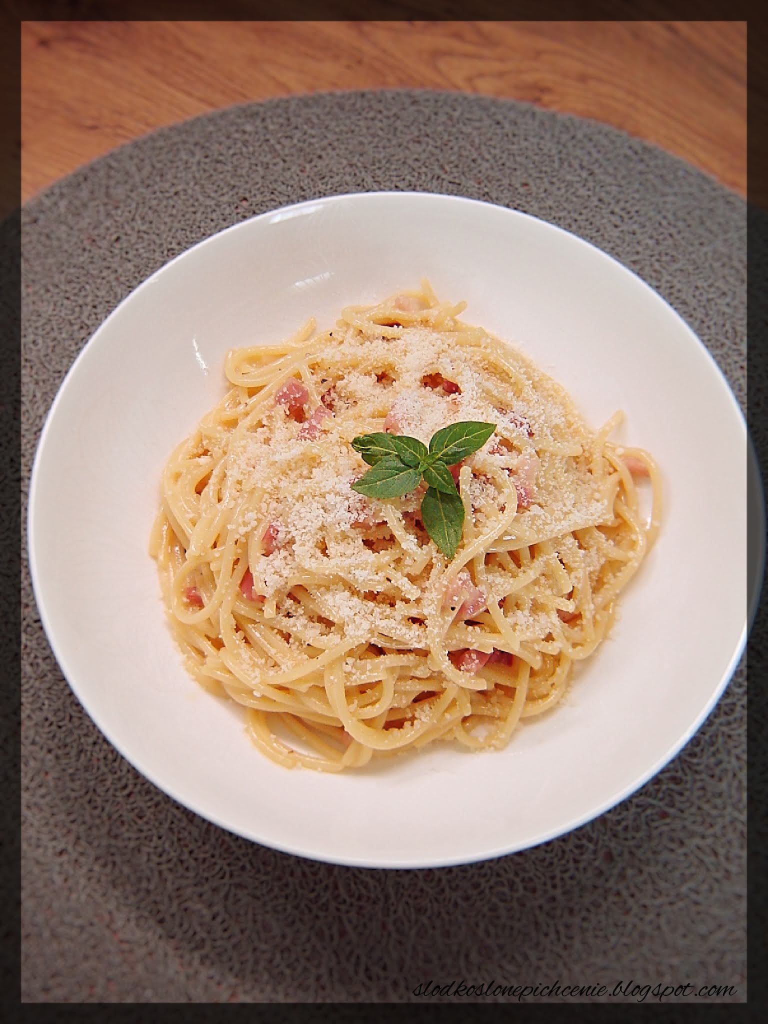 Spaghetti carbonara ze śmietaną