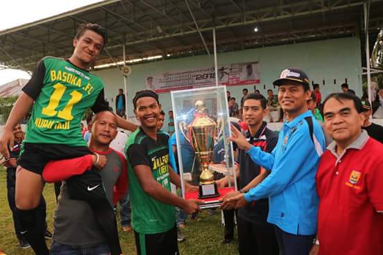Akhirnya FC Pauh Kuraitaji Rebut Piala Walikota Pariaman 