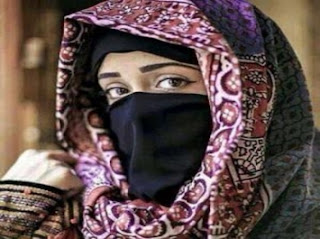 بنات صنعاء يشعلن مواقع التواصل بإرتدائهن ملابس صادمة وغير معهودة (صور)فرضته ميليشيا الحوثي شــــاهد