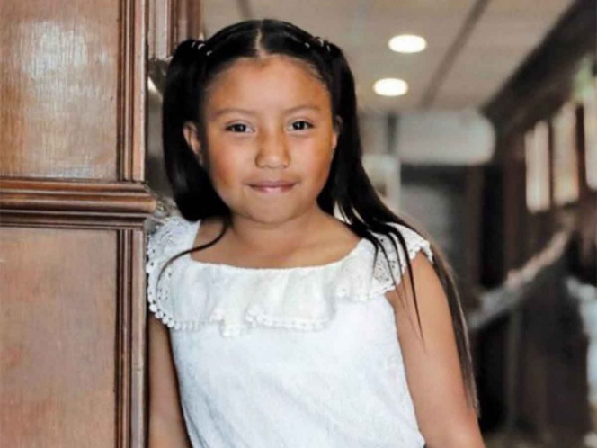 Una niña mexicana ganó premio de ciencia nuclear por su invento
