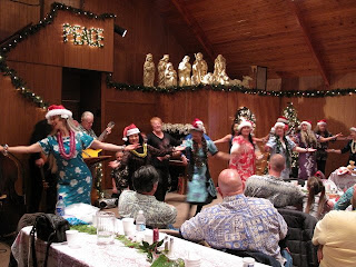 Sequim hula dancers with Mahina