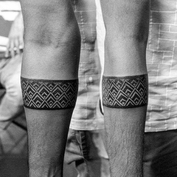 40 braçadeiras de tatuagens masculinas para deixar vocês inspirados