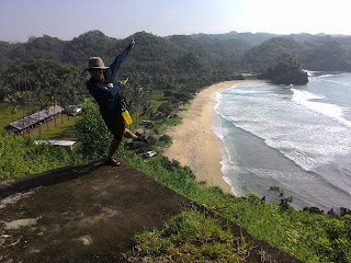 PANTAI SRAU PACITAN Runian Jilid 2