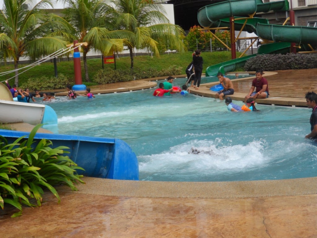 Cerita.Tentang.Aku. : JOM KE BAYOU LAGOON WATER PARK 