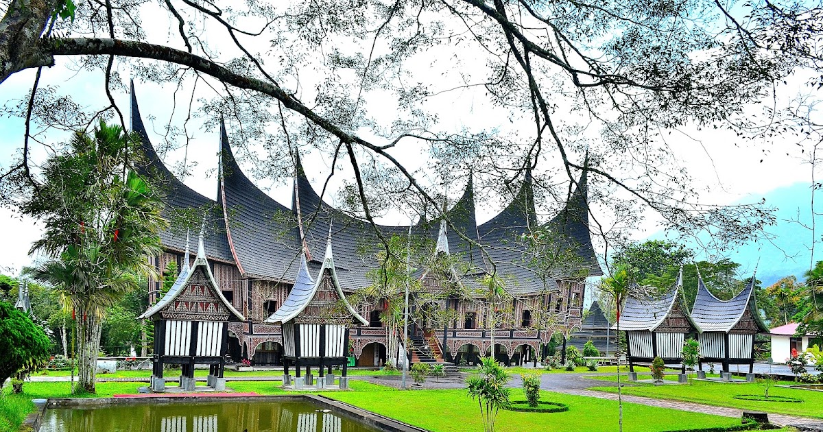 Wisata Minangkabau  Rumah  Gadang Minangkabau 