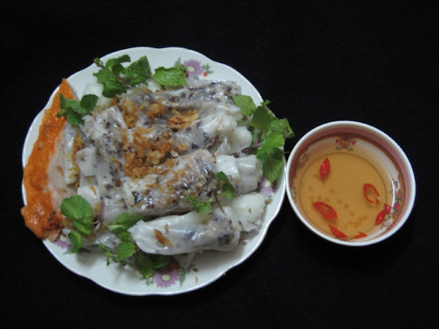 Stuffed Roll (Banh Cuon)- Great Choice For Breakfast 