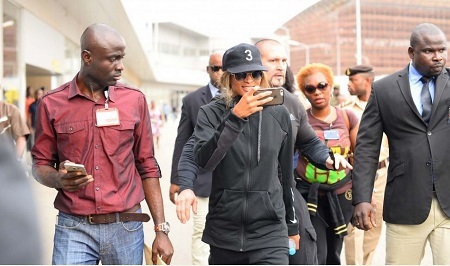American Singer, Ciara Arrives Nigeria Ahead of Show with Darey Art Alade (Photos)