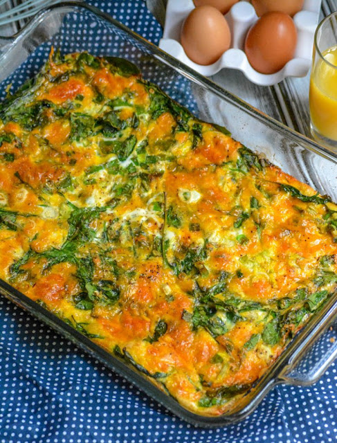 SPINACH AND CHEDDAR EGG BAK