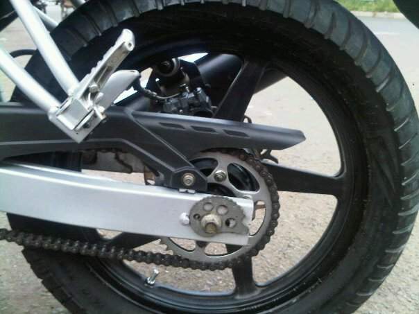 vixion tubeless Ban Ukuran untuk Tepat ban motor Tubeless Motor untuk Vixion Belakang yang