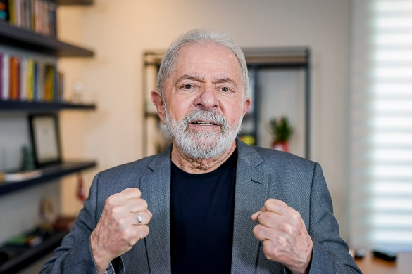 Lula cresce três pontos, chega a 40% e vence todos no 2º turno