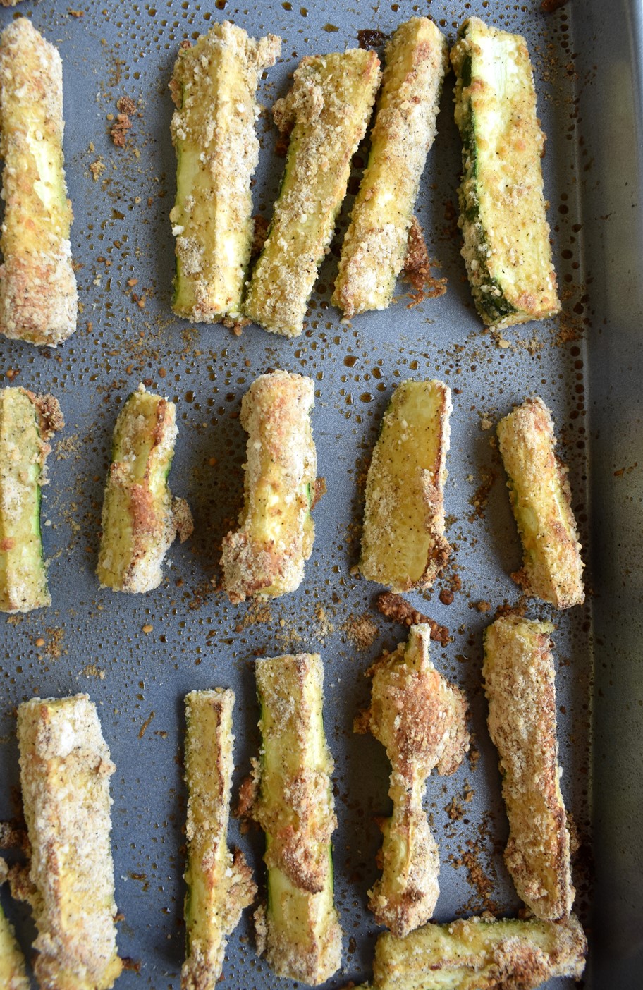 Crispy zucchini fries