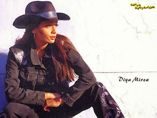 BOLLYWOOD DIYA MIRZA ACTRESS