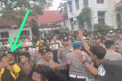 Aksi Aliansi Agent Of Change di Siantar Ricuh, Mahasiswa Dipukuli Polisi