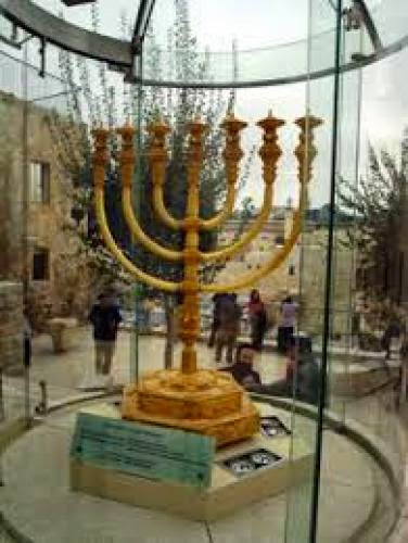 Will Netanyahu Place The Menora On Har Habayit