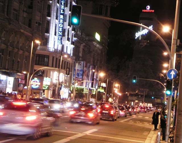 GRAN VÍA, LLEVAS AQUÍ CASI TODA LA VIDA...