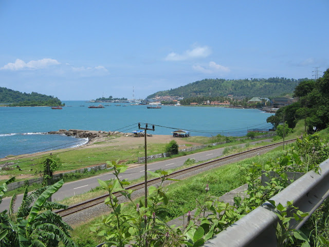 Objek Wisata Pantai Anyer, Banten 5