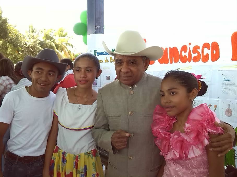 Trigésimo aniversario de la escuela primaria; “Arnaldo Reina” en homenaje al Tigres de Payara: Francisco Montoya en Apure.