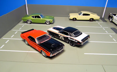 hot wheels parking lot 1970 Plymouth Cuda AAR Coupe  Barrett-Jackson Auction Block series race car f Road Racers greenlight