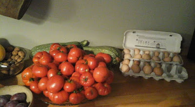 tomates, oeufs, produce home grown