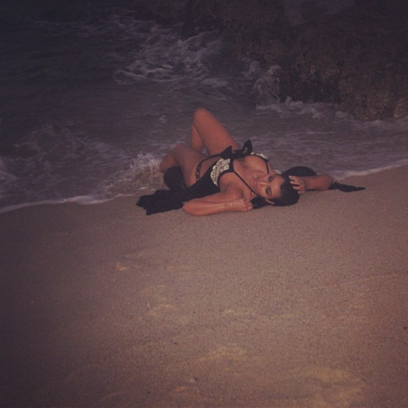 Kim-Kardashian-Beach-Bikini-Photoshoot-Preview-01.jpg