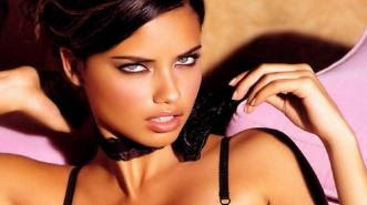 adriana lima seductora