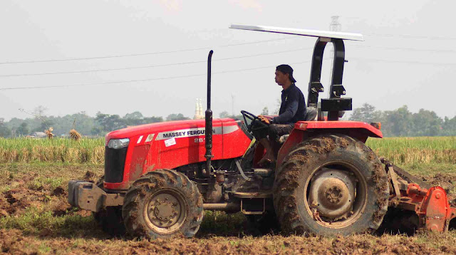 Traktor Nusantara (Traknus)