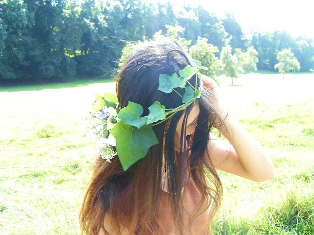 The Ivy Crown, leaf crown, William Carlos Williams, outfit, fashion blog, outfit of the day, belgium fashion blogger